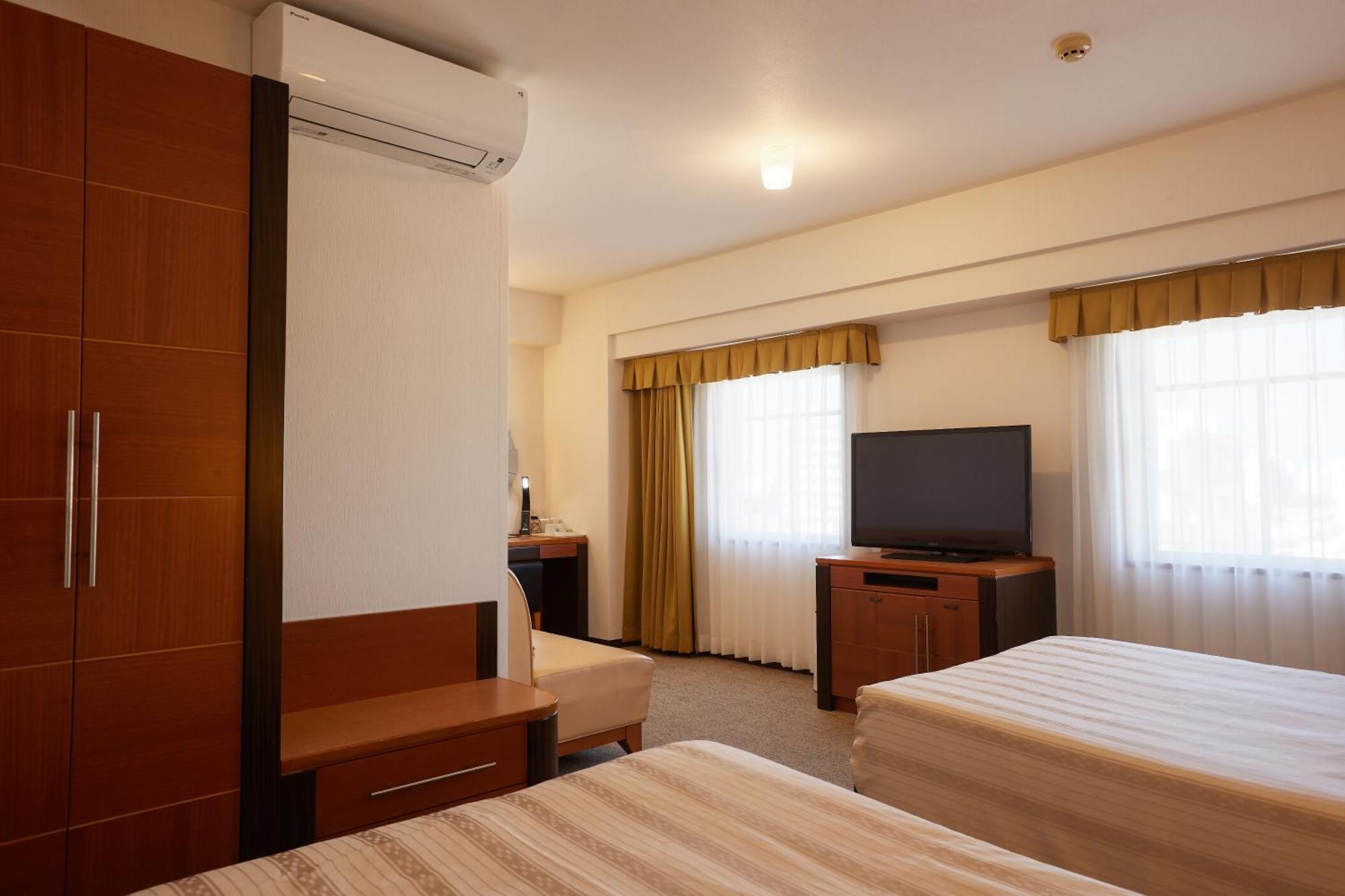 Grg Hotel Naha Higashimachi Екстер'єр фото